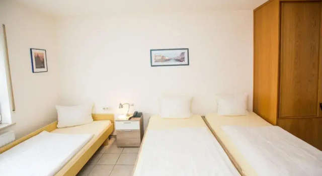 Четырёхместный номер Standard Hotel Pizzeria VENEZIA