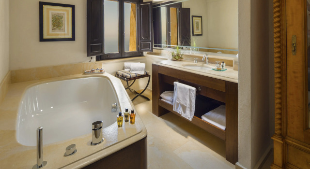Люкс Premium с видом на море Monastero Santa Rosa Hotel & Spa