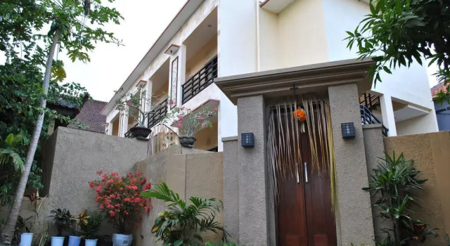 Betesda Guest House, Prenota Affittacamere Hotel a Tibubeneng con colazione, Colazione
