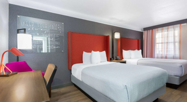 La Quinta Inn by Wyndham Pensacola, Забронировать Отель Ферри-Пасс США
