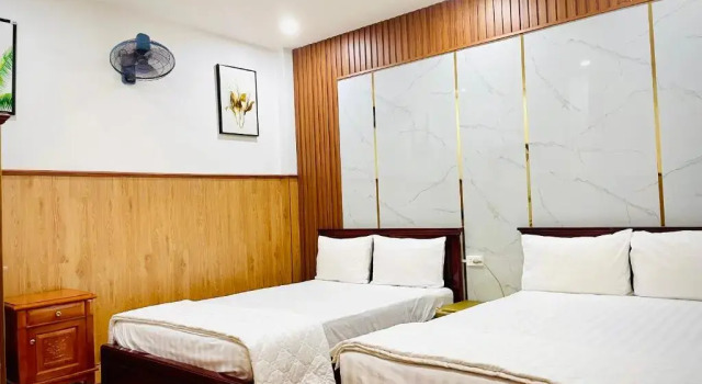 Четырёхместный номер Standard Nhu Y Hotel
