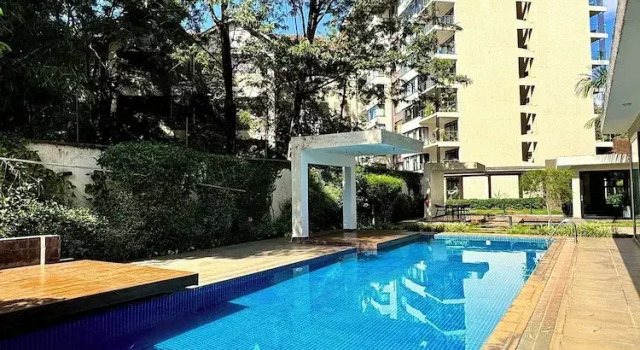 Modern Luxurious Studio Apartment, Book Lejlighed Hoteller i Nairobi med parkering, nær Junction Mall Nairobi, Parkering