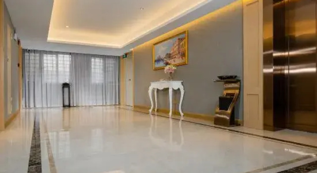 Vienna Hotel (Hezhou Xindu), Rezerwuj Hotel Hezhou Hunan