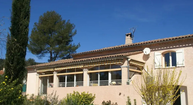 Airconditioned, Spacious Villa in Garéoult With a Private Pool, Забронировать Вилла Гареу Green Provence