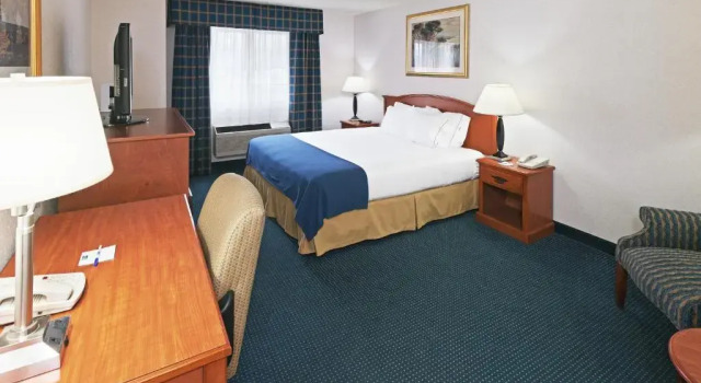 Двухместный номер Ramada by Wyndham Santa Fe
