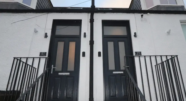 Dollar Apartments at 41