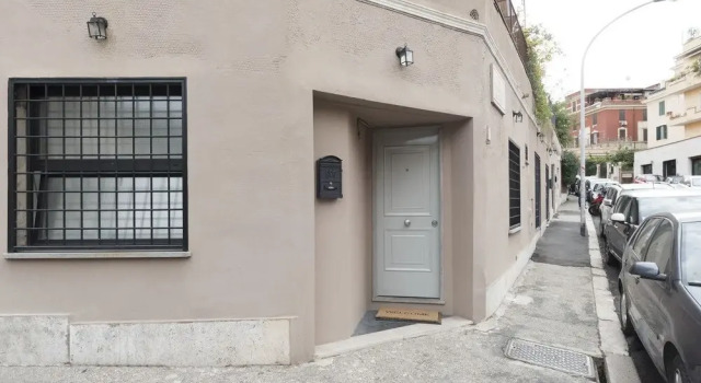 Cosy Modern Studio Flat Close to Metro Piramide