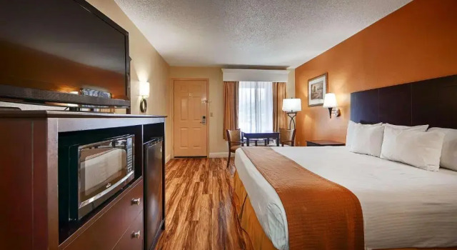 Номер Standard Best Western Royal Inn