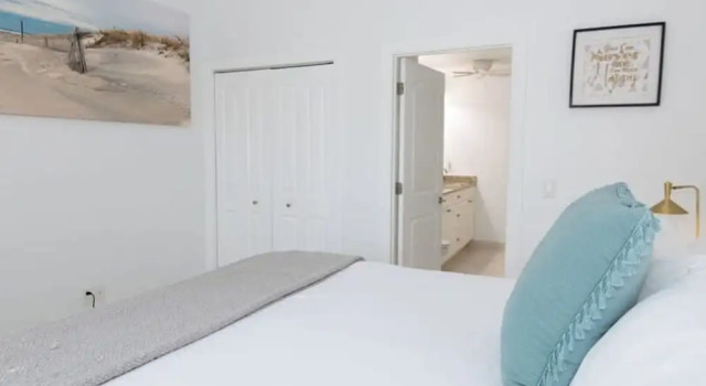 Clean Spacious Waterfront 2bd 2ba Sleeps 8, Buchen Sie Ferienhaus Fort Pierce Shores Florida