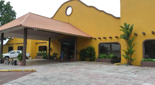 Hotel Las Cumbres & Water Park, Rezervovat Hotel Panamá Panama