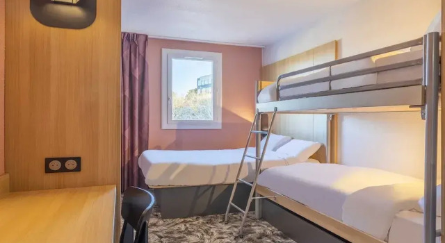 Четырёхместный номер B&B HOTEL Aix-en-Provence Meyreuil Sainte-Victoire