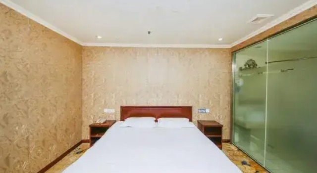Люкс Business Victoria House Hotel