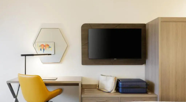 Номер Standard Holiday Inn Express & Suites Toronto Airport South by IHG