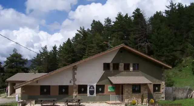 Refugio Restaurante Coll De Port, Buchen Sie Hotel Tuixen L'Alt Urgell