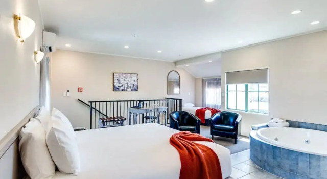 Люкс Executive Cumberland Court Motel