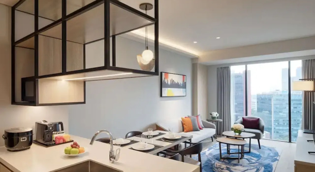 Апартаменты с 3 комнатами Swissôtel Living Jakarta Mega Kuningan