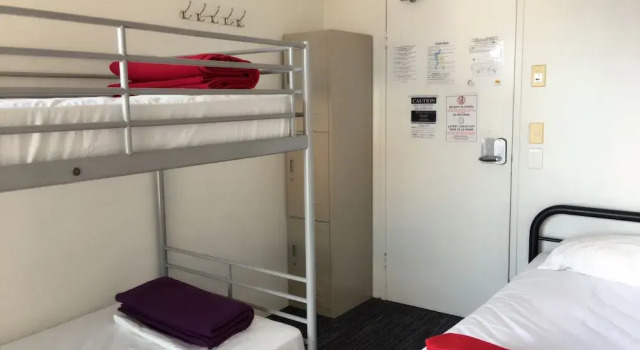 Двухместный номер Standard c 1 комнатой с балконом Gold Coast Backpackers - Hostel