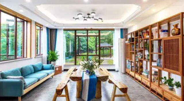 Tonglu Lingyuan Drunken Court Homestay, Book Hotel Hoteller i Tonglu med pool, Swimmingpool