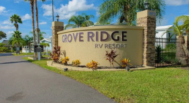 Grove Ridge RV Resort, Réserver Complexe hôtelier Dade City Floride