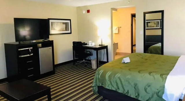 Люкс Quality Inn & Suites West Monroe