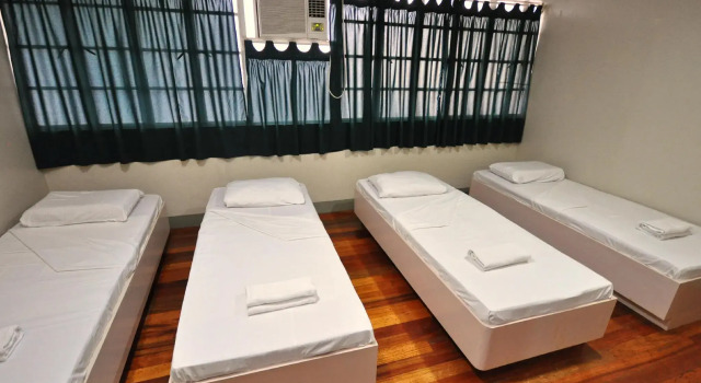 Łóżko w pokoju wieloosobowym Marbella Leisure Hostel