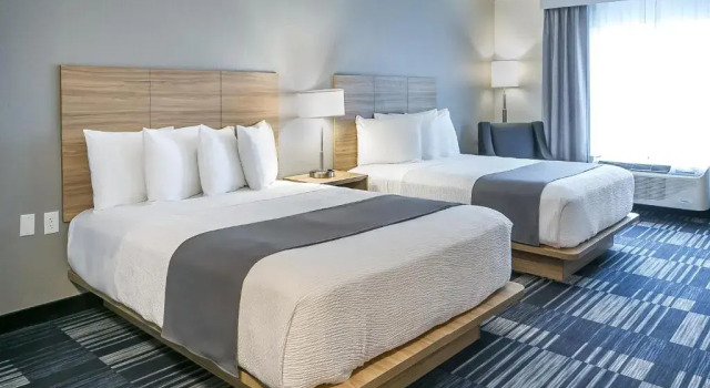 Двухместный номер Standard Winds Hotel at Crosswinds Casino