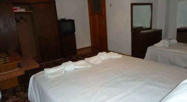 Guest House AHP, Book Guesthouse Hotels in Sofia with Parking, Parking