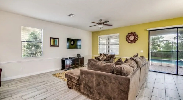 140mvd 9 Bedroom Villa
