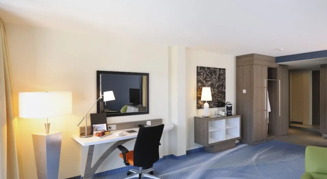 Полулюкс с балконом TOP SeminarHotel am Aegerisee Unteraegeri