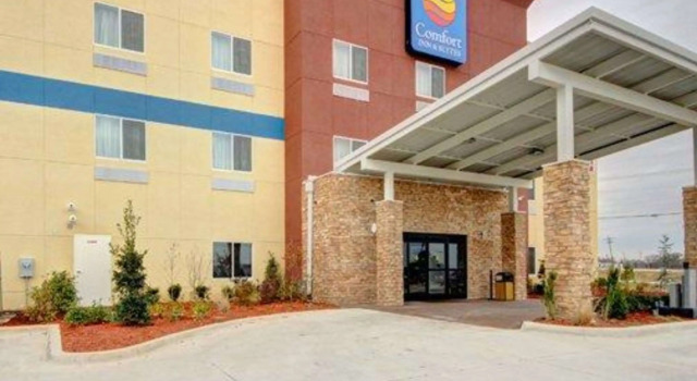 Comfort Inn & Suites Tulsa I-44 West - Rt 66, Varaa Hotelli Tulsa Oklahoma