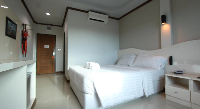 Thada Chateau Hotel