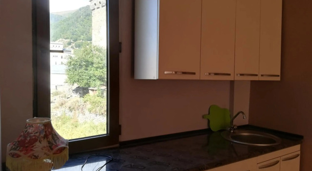 Sanmari, Prenota Hotel Hotel a Samegrelo Zemo-Svaneti con parcheggio, Parcheggio
