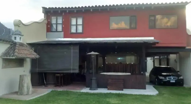 Casa Benedetto, Book Hotel Hotels in Zacatepeques with Parking, Parking