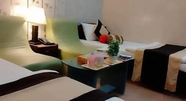 Номер Deluxe Hotel Hotel Shelton Inn D.G Khan