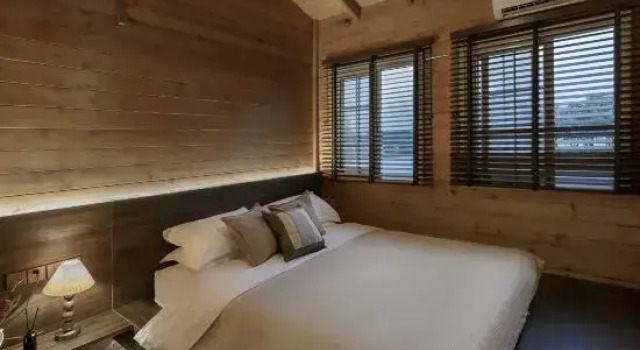 Двухместный люкс Diyin Lake Lakeside Holiday Wooden House