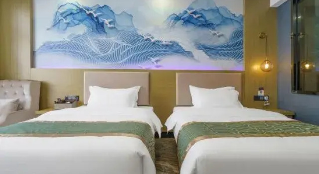 Семейный люкс с красивым видом из окна No.7 Mansion Light Luxury Seaview Hotel (Fangchenggang Sankuaishi Branch)