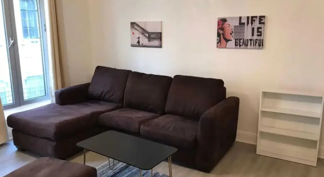 Spacious 1 Bedroom Flat Near Charterhouse Square