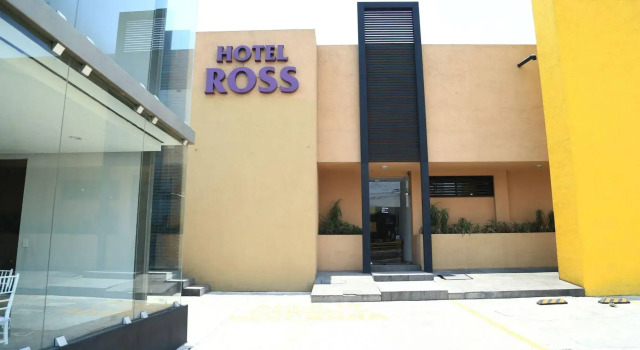Hotel Ross Morelia, Rezervovat Hotel Hotely v Michoacan s parkováním, Parkování