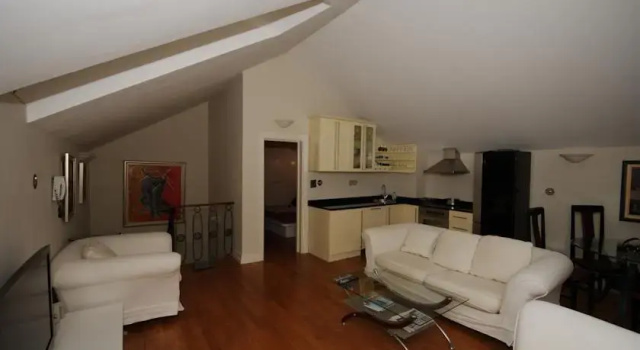 London Apartment