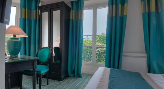 Двухместный номер Standard с балконом Hotel Cluny Square