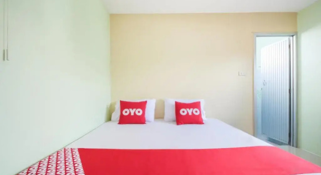 Номер Deluxe OYO 1163 Eden Hostel