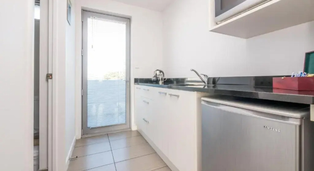 Студия Bellano Motel Suites