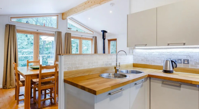 Hütte 8 Streamside