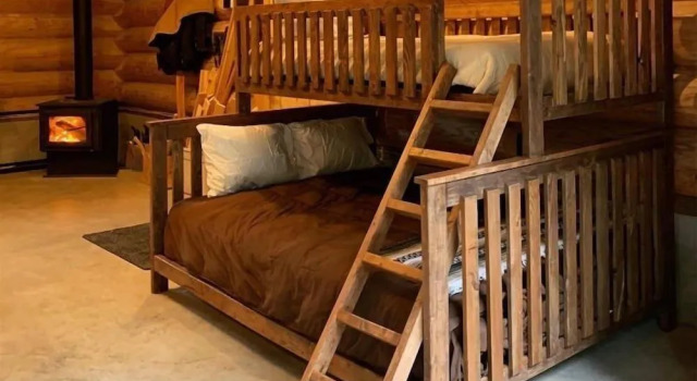 Aspen Cabin, Забронировать Дом для отпуска Коттеджи Паквуд, Коттедж