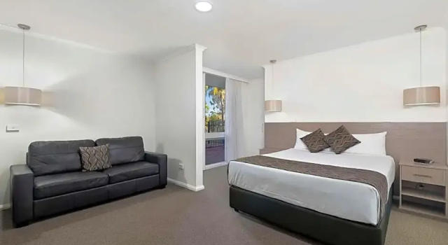 Номер Deluxe с видом на бассейн Econo Lodge Mildura
