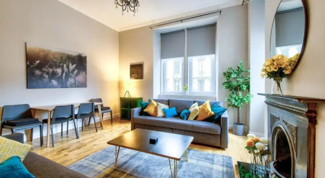 Апартаменты Stylish & Spacious 3 Bedroom Apt in Finnieston, West End