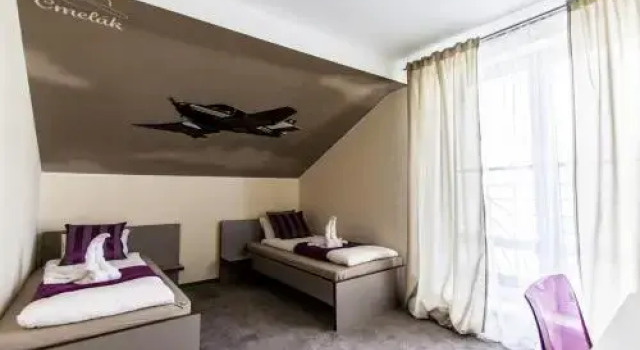 Penzión Čmelák, Rezervovat Hotel Hotely v Trnavský kraj s parkováním, Parkování