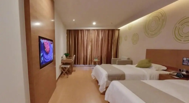 Двухместный номер Business GreenTree Inn Huanggang Qichun Ouyada Plaza Selected Hotel