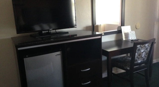 Morro Crest Inn, Забронировать Мини-отель Мини-отели Морро-Бэй, рядом с Morro Rock Nature Preserve, Мини-отель