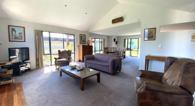 4 Tarndale Place